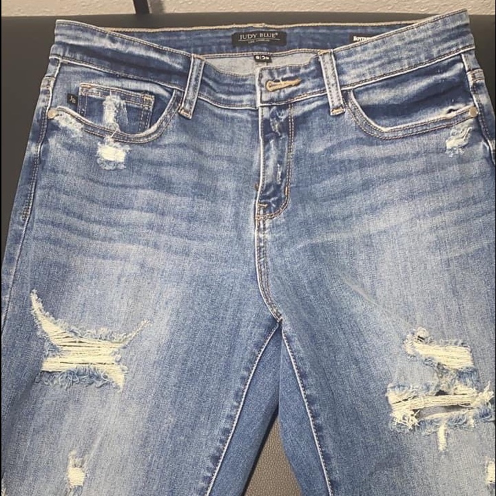 Judy blue boyfriend distressed jeans